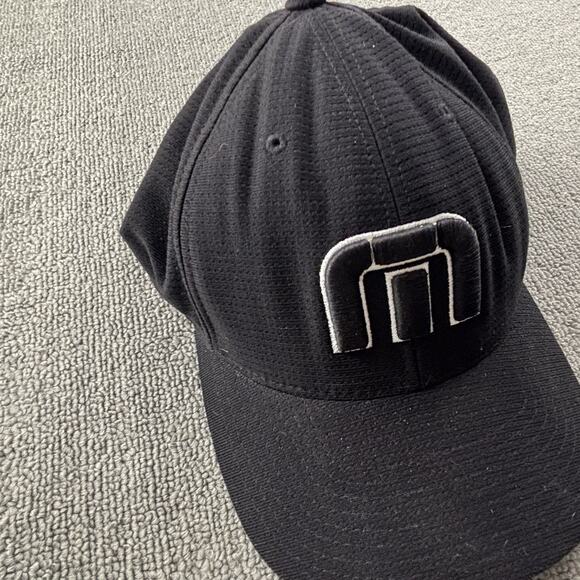 Travis Mathew Hat Adult Large Extra Large Black Fitted Golf Cap Casual Men's - Picture 4 of 6